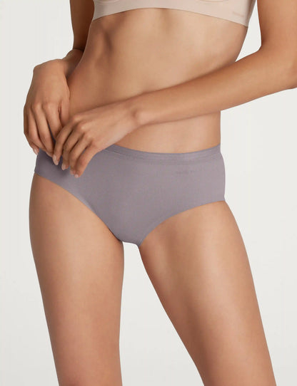Women's Air Brief