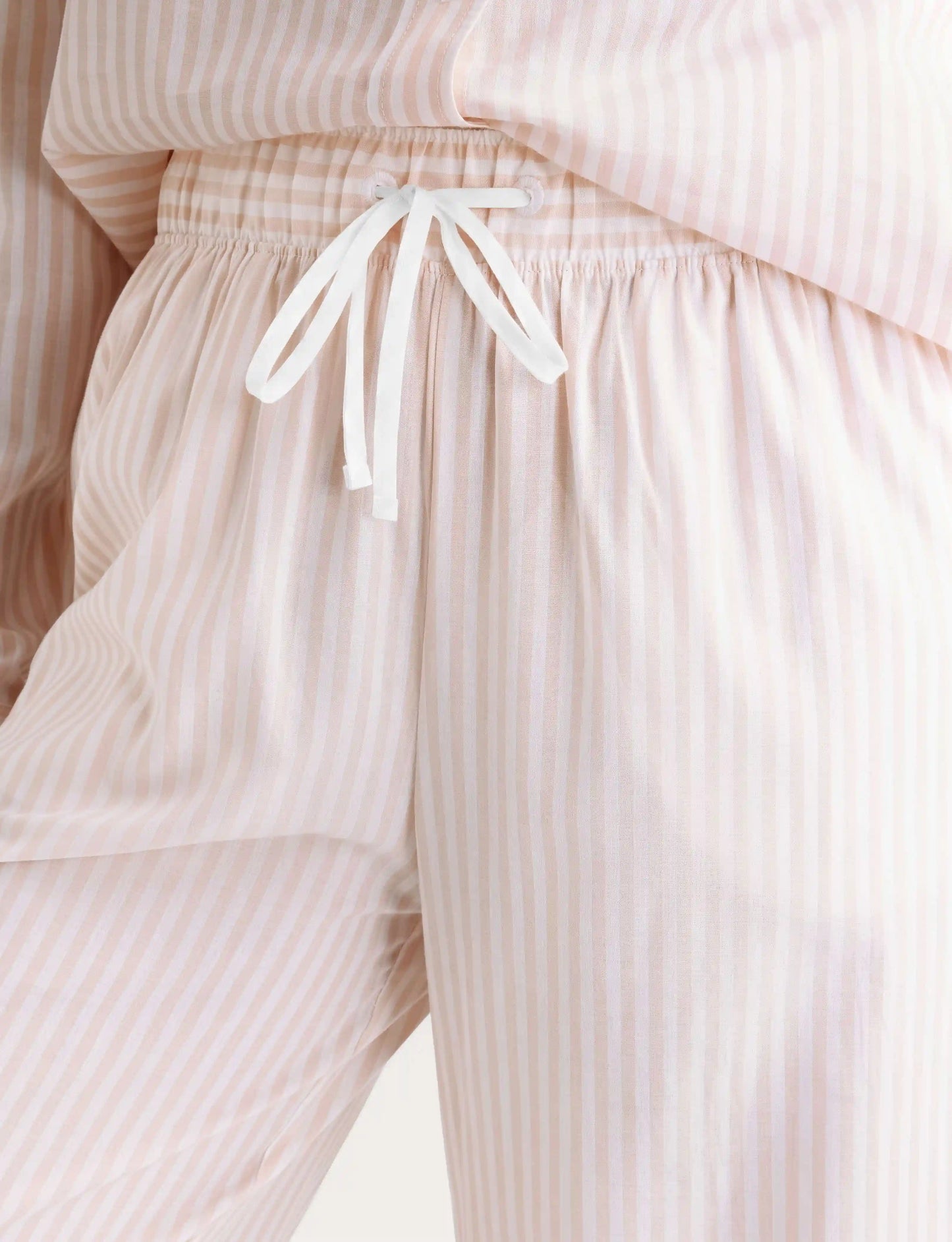 Women's Woven High Rise Pant