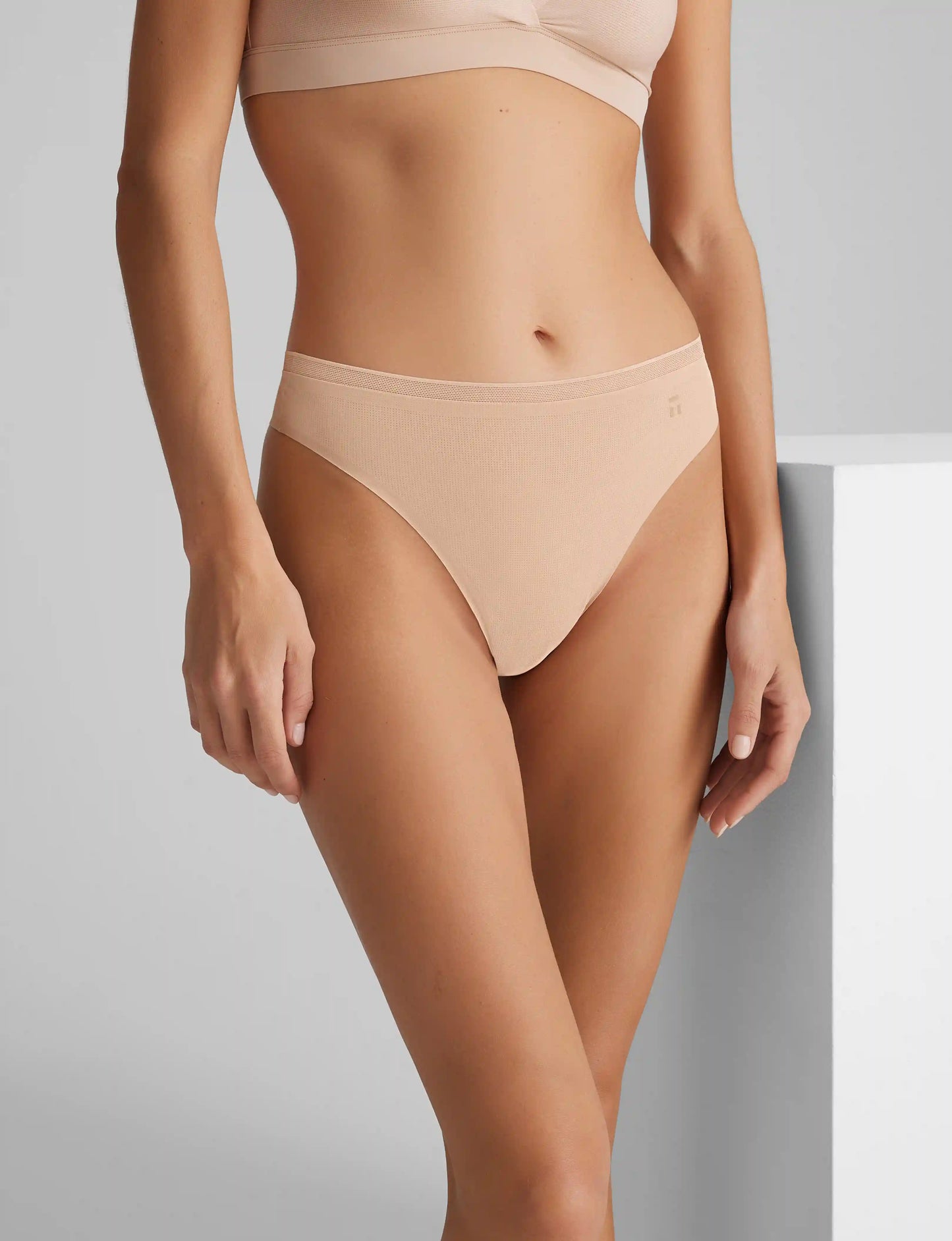 Women's Air Thong