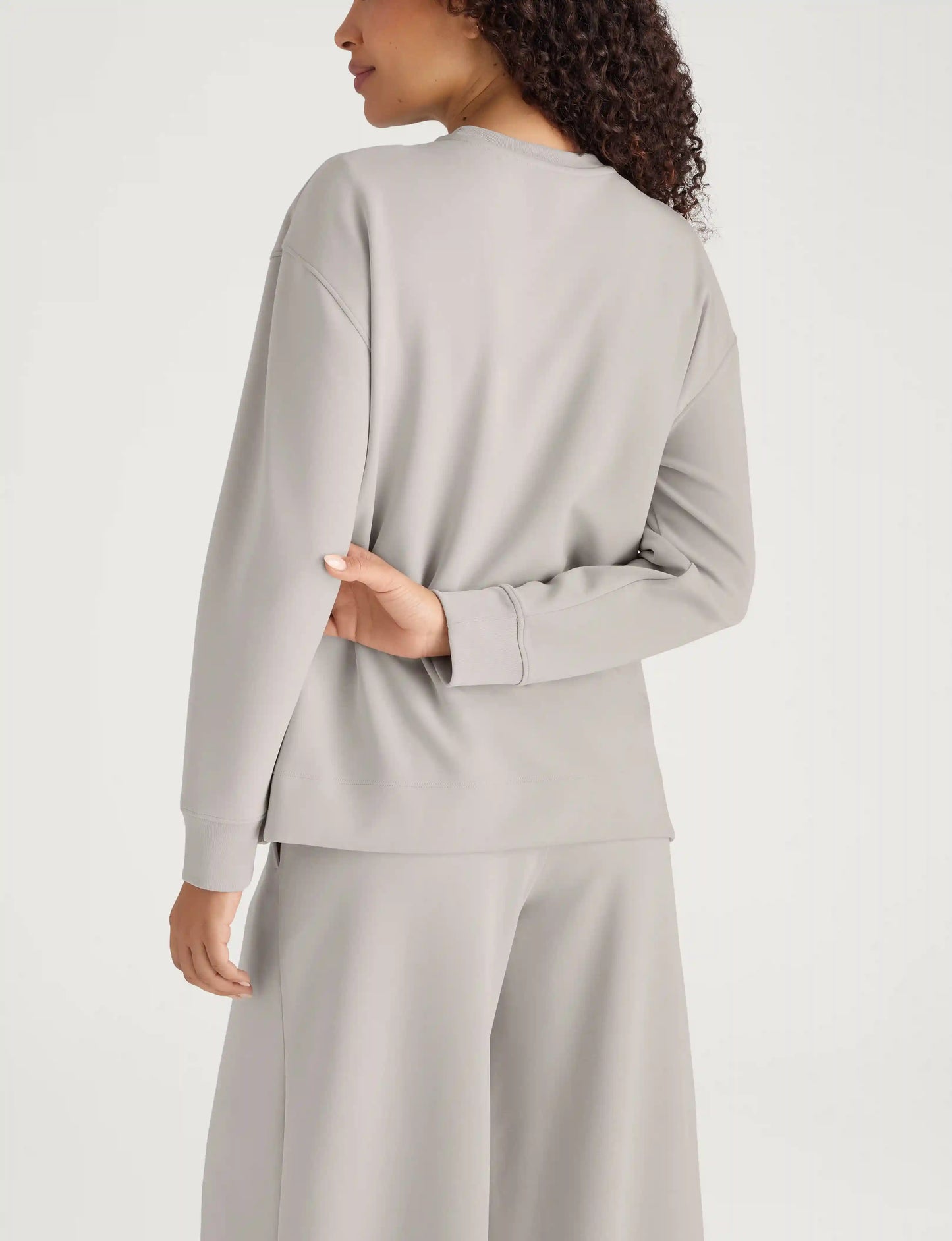 Women's Luxe Traveler Knit Long Sleeve Crew Neck
