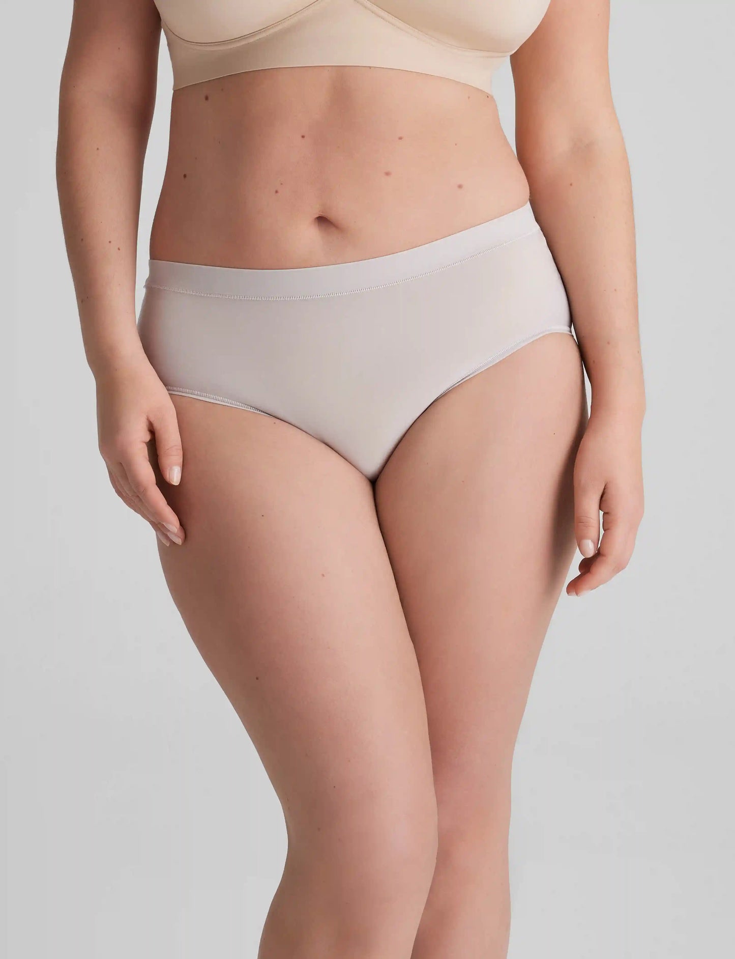 Women's One-Size High Rise Brief
