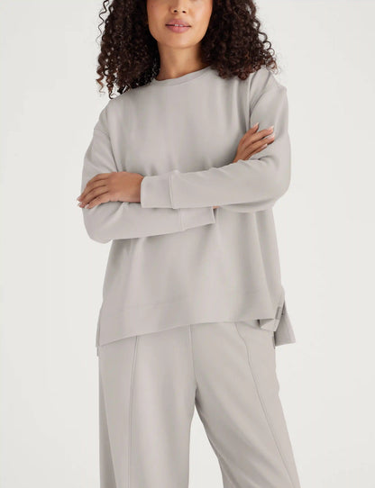 Women's Luxe Traveler Knit Long Sleeve Crew Neck
