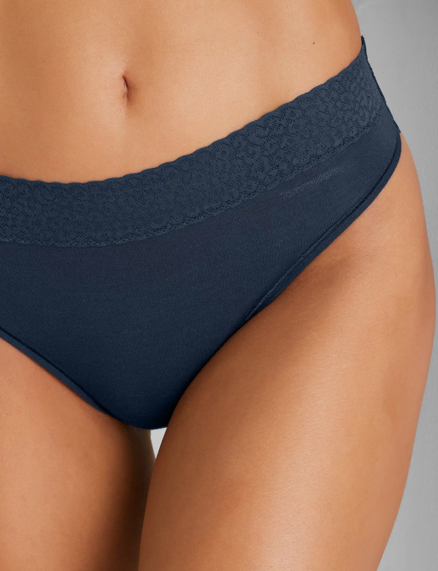 Women's Second Skin Thong, Lace Waist