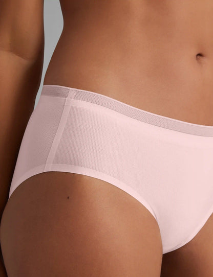 Women's Air Brief