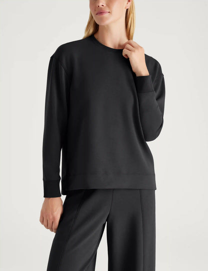 Women's Luxe Traveler Knit Long Sleeve Crew Neck