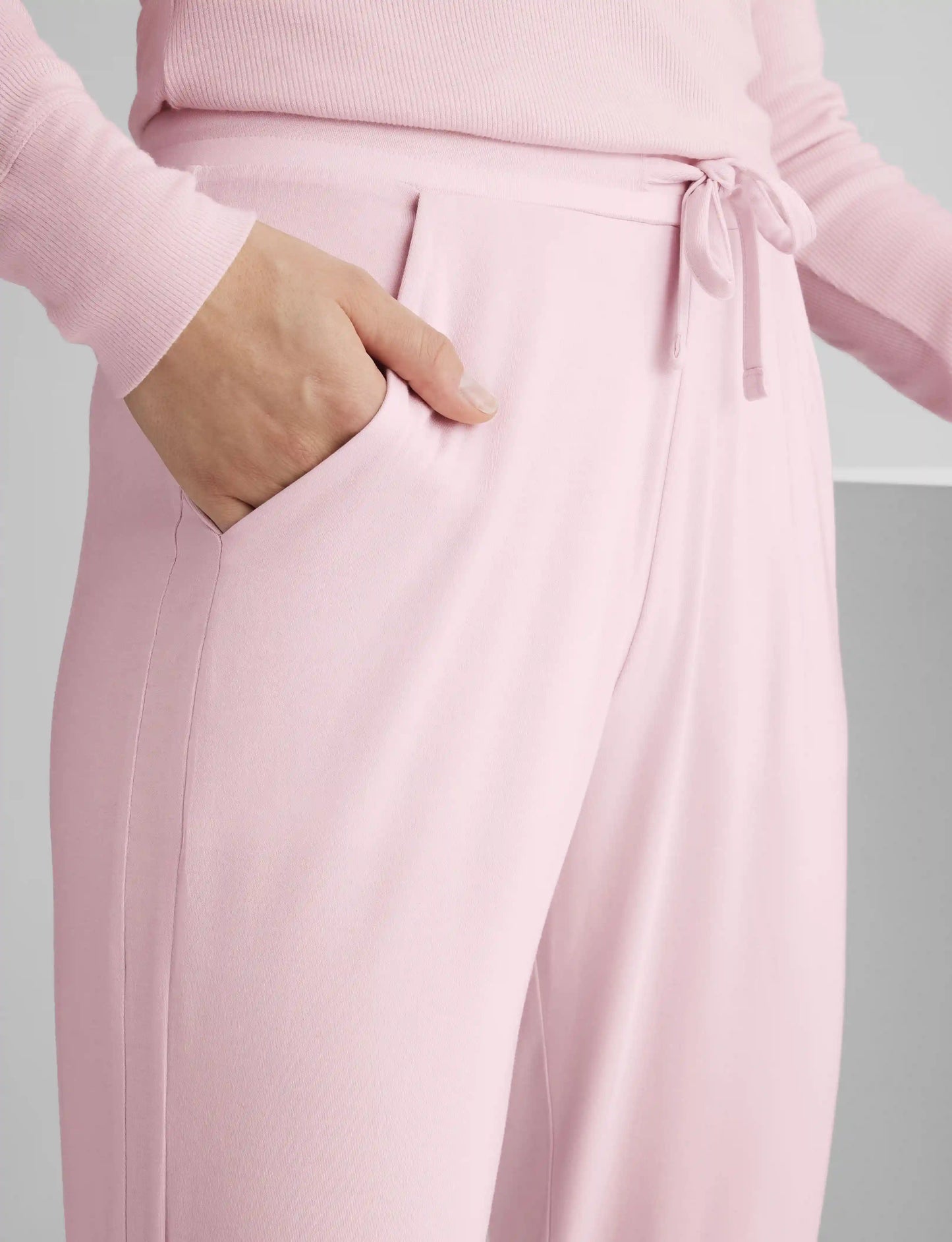 Women's Downtime Jogger