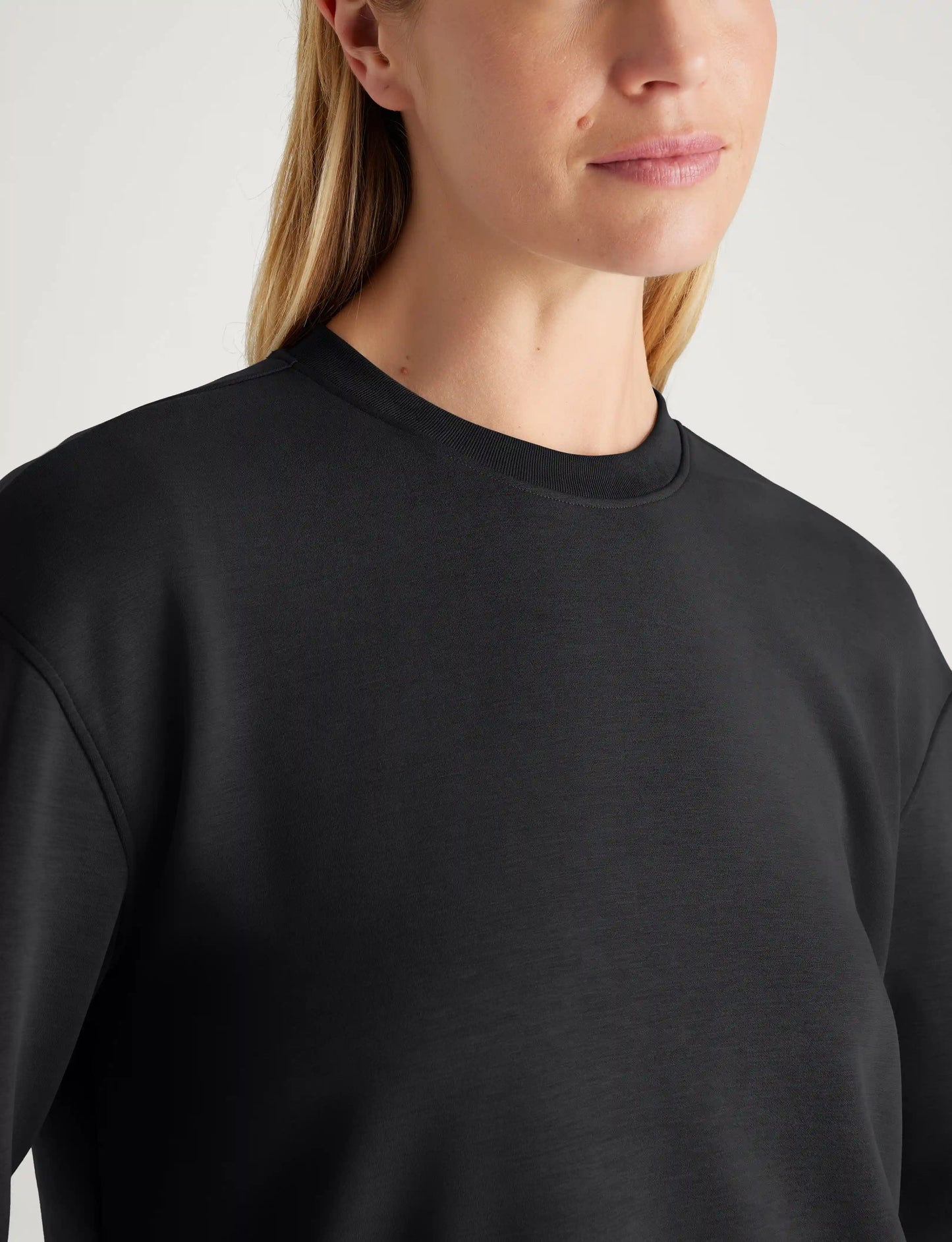 Women's Luxe Traveler Knit Long Sleeve Crew & Pant Set