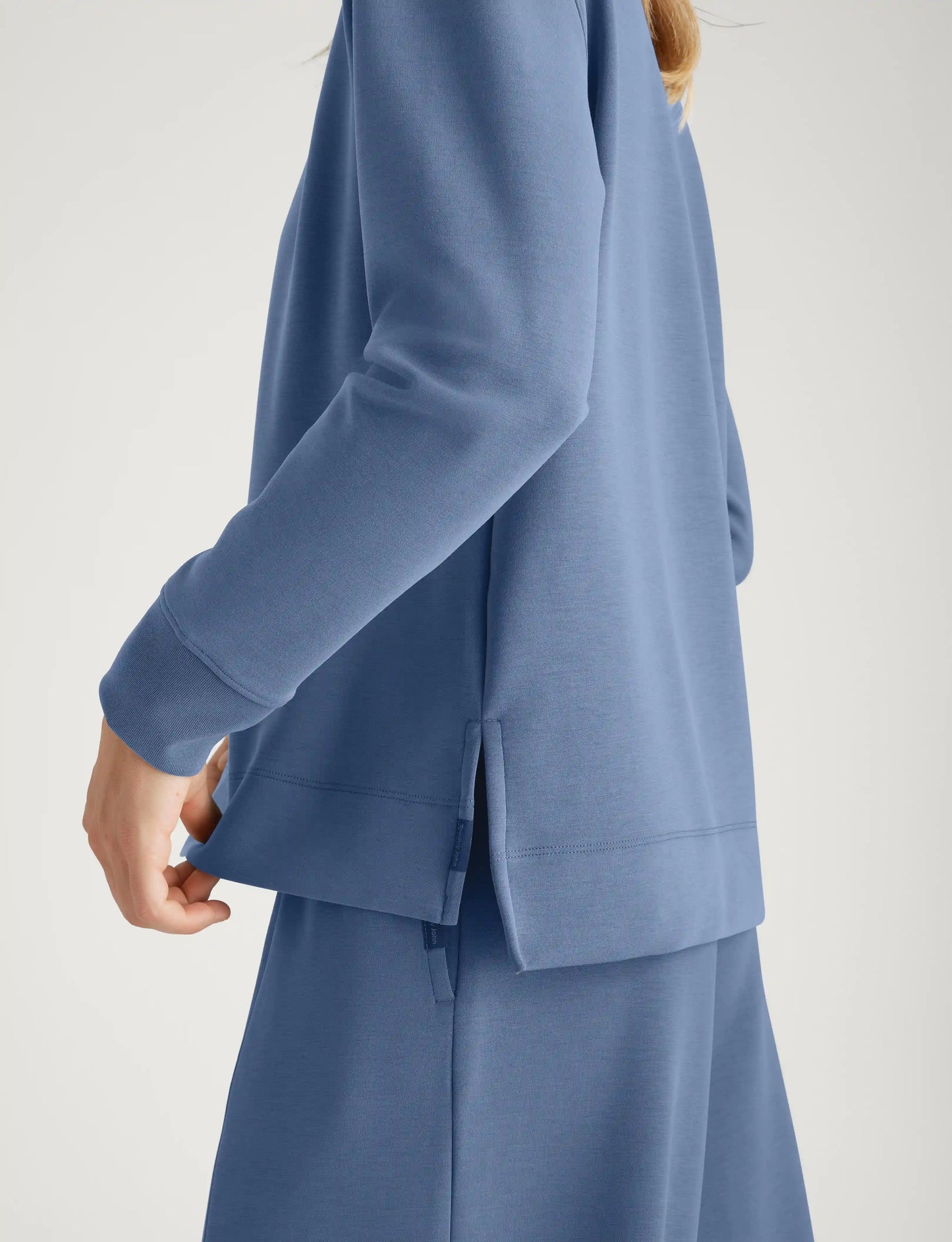 Women's Luxe Traveler Knit Long Sleeve Crew & Pant Set