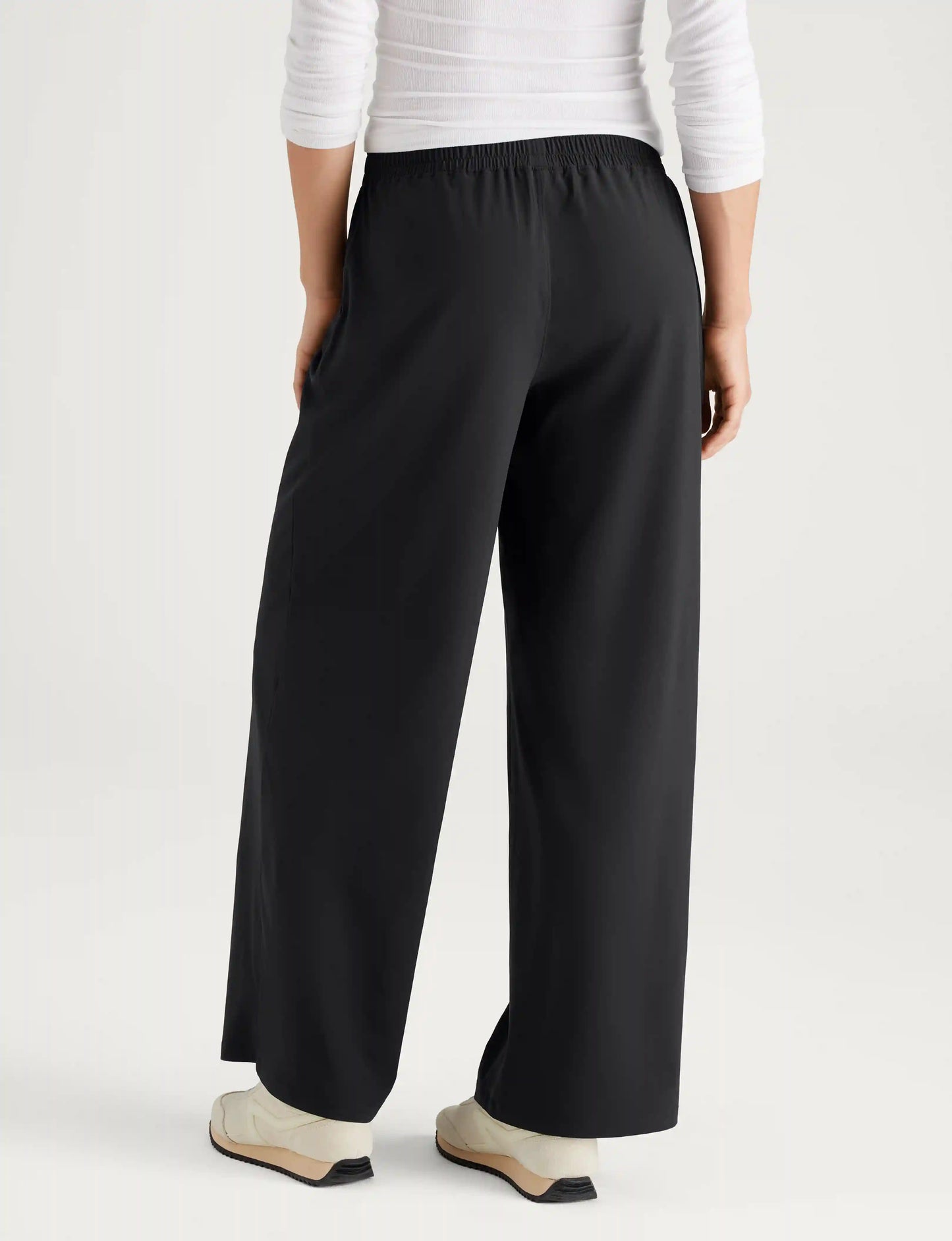 Women's Luxe Traveler Woven Pant