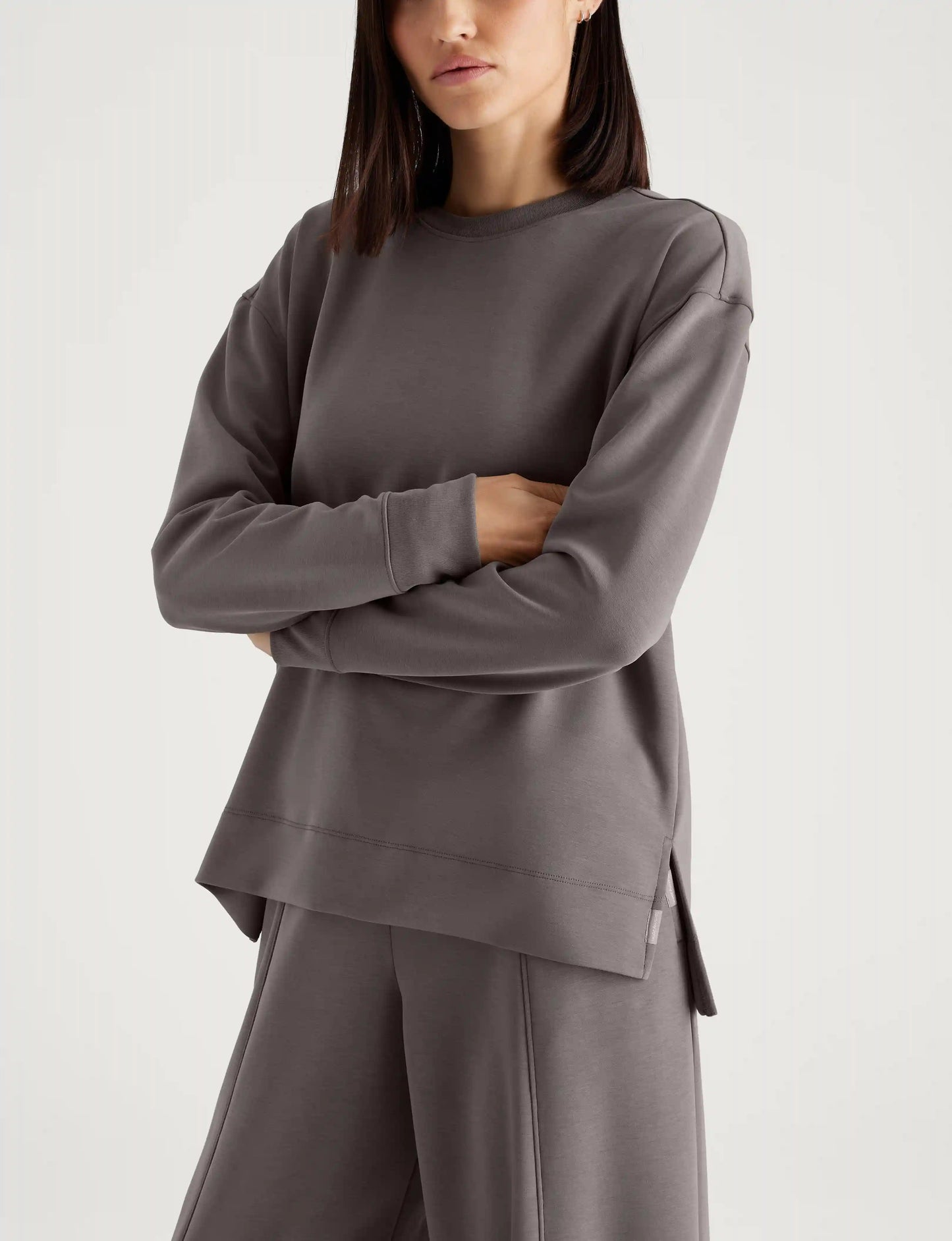 Women's Luxe Traveler Knit Long Sleeve Crew Neck