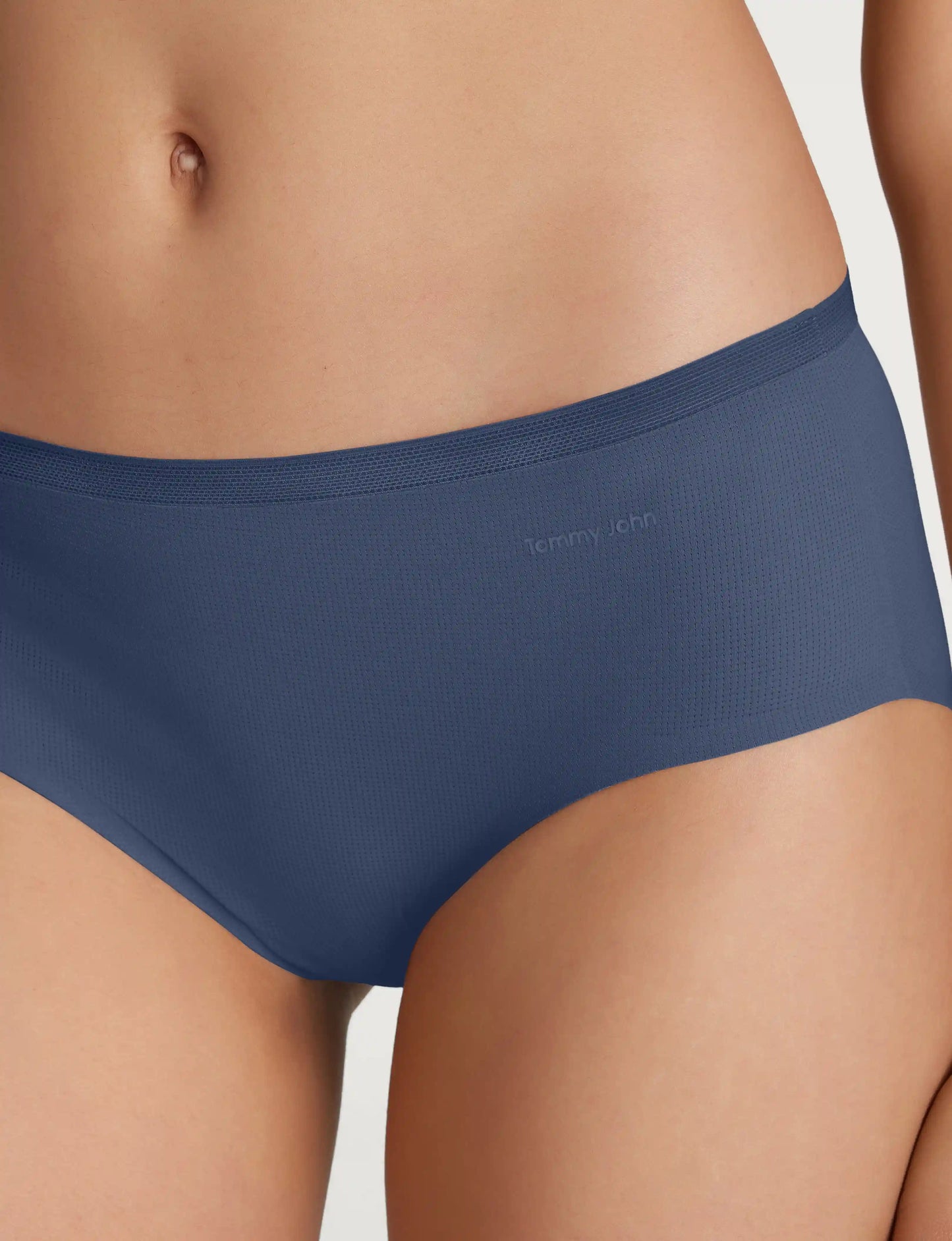 Women's Air Brief