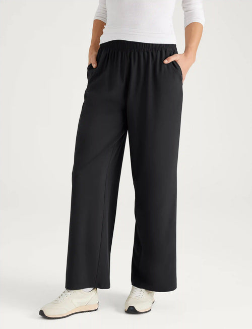 Women's Luxe Traveler Woven Pant